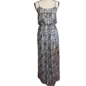 Love Reign Black/White Spaghetti Strap Maxi Medium
